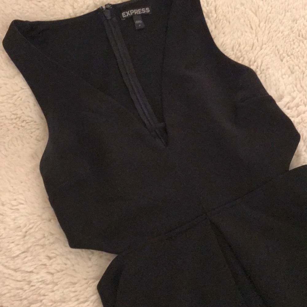 Hardly worn black slotted sides Express Dress - Picture 2 of 2
